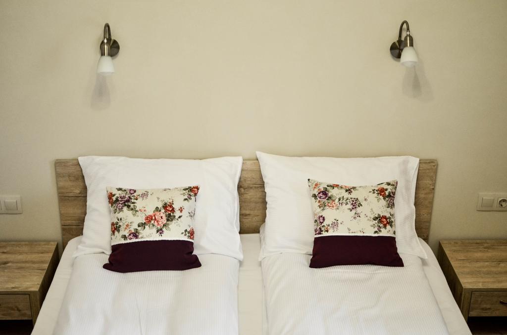 Pava Apartmanhaz Mako Bagian luar foto