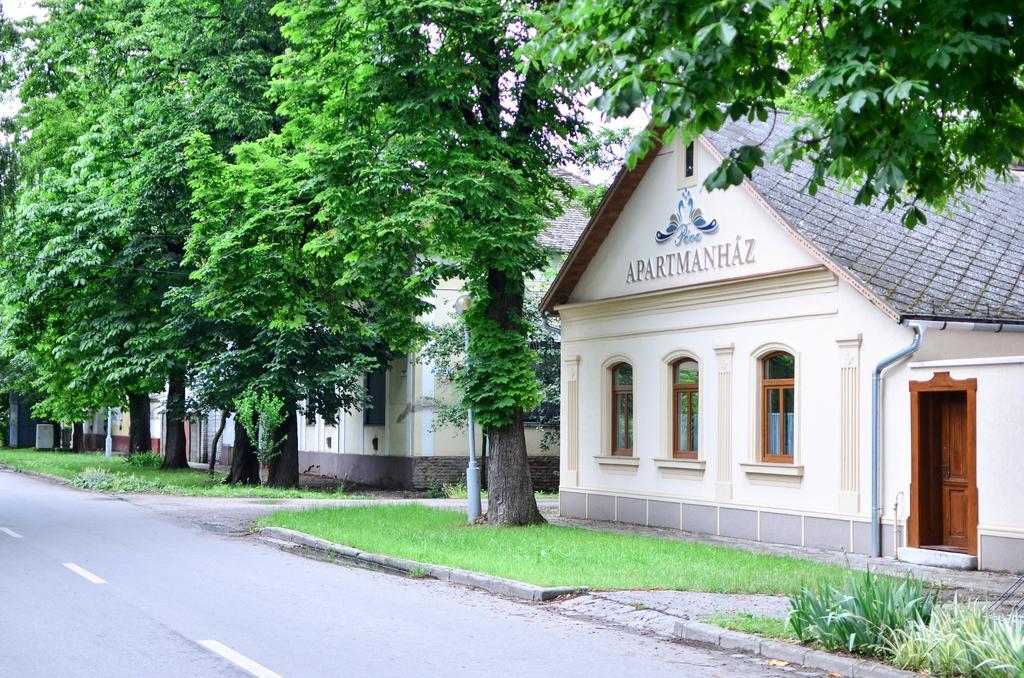 Pava Apartmanhaz Mako Bagian luar foto